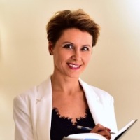 DariaWaskowiak-top-women