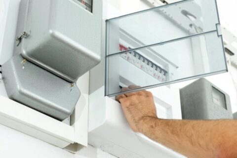 Służebność przesyłu bez zgody właściciela – prawa, obowiązki i wynagrodzenie